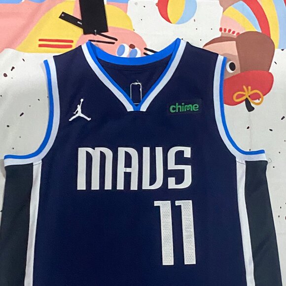 Dallas Mavericks player IRVING 11 dark blue jersey - Picture 2 of 6